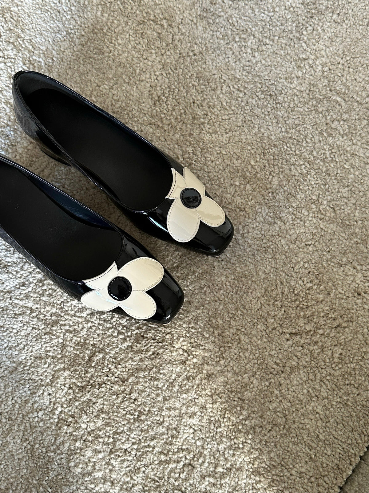 Patent Leather Flower Low Heel Pumps detail view 9