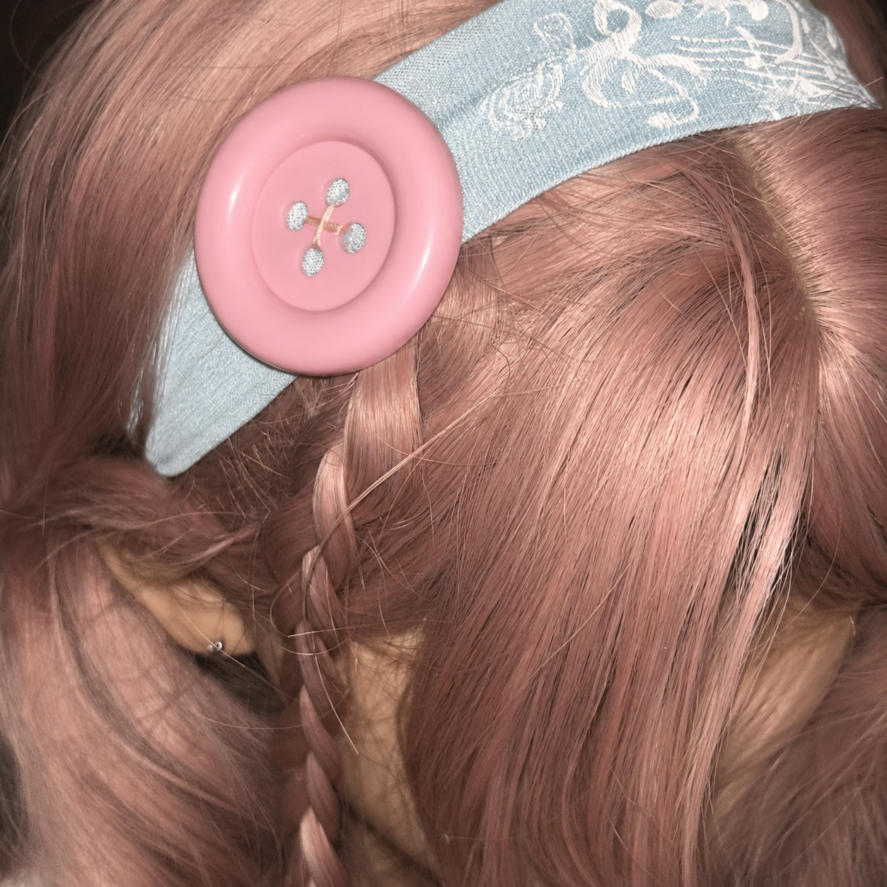 Sweet Melody Button Headband Icy Blue worn on model