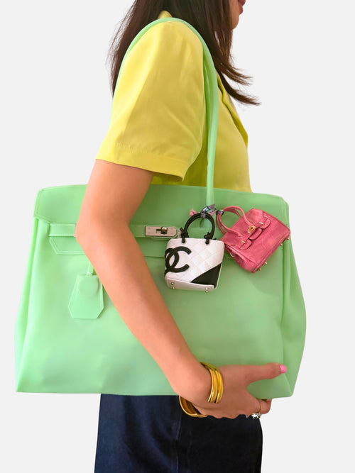 Jelly Firkin 40 Bag Seafoam lifestyle photo worn on shoulder 2